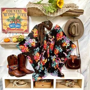 Semi sheer floral boho poncho blouse top w resort vacay beach vibe